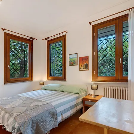 Tana Della Volpe - Lake Maggiore Apartman