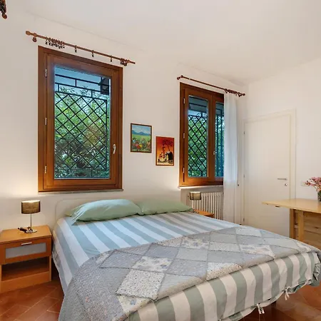 Tana Della Volpe - Lake Maggiore Apartment Ispra